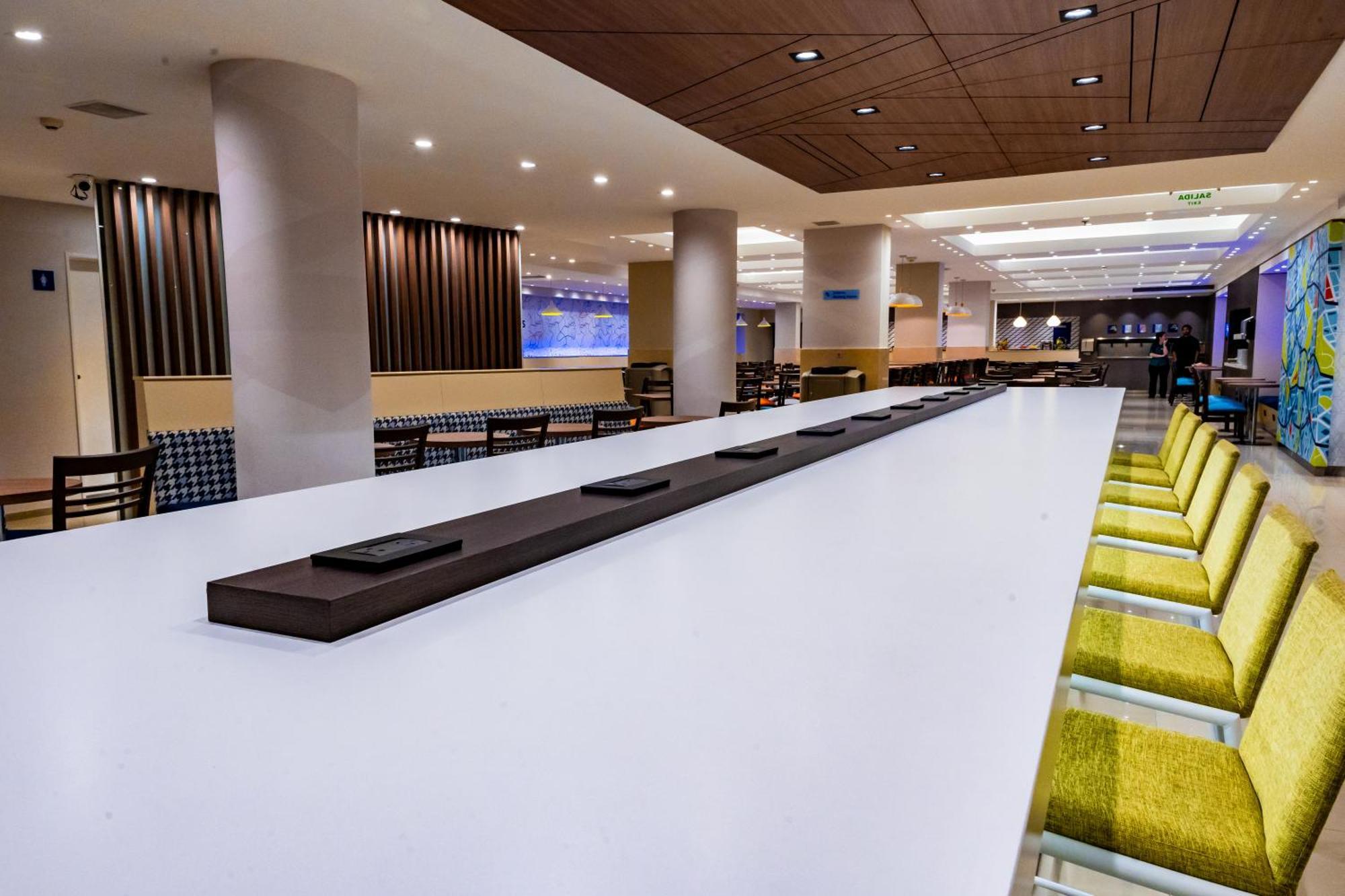 Hotel Express By Ihg Rosário