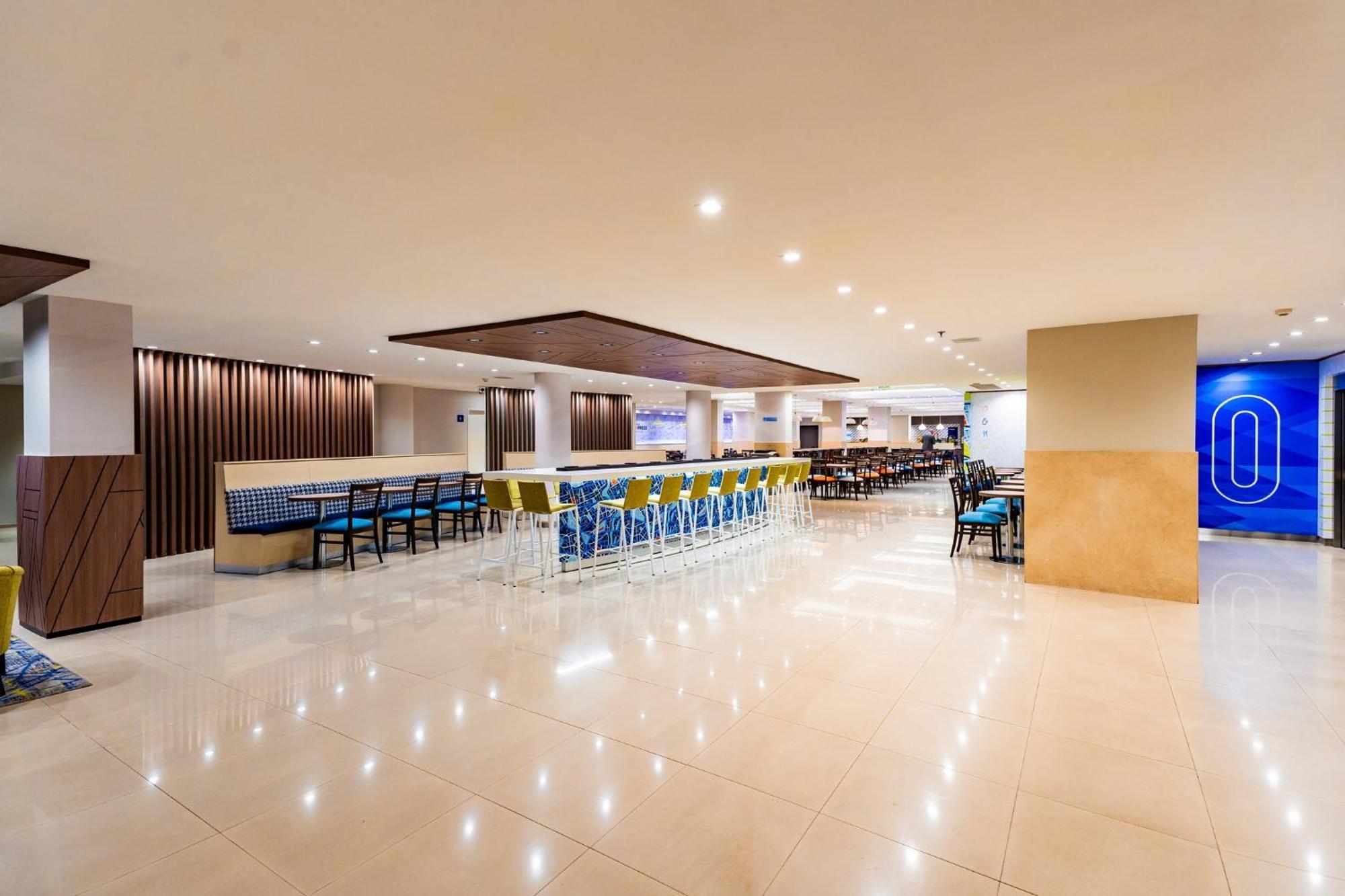 Express By Ihg Hotel Rosário