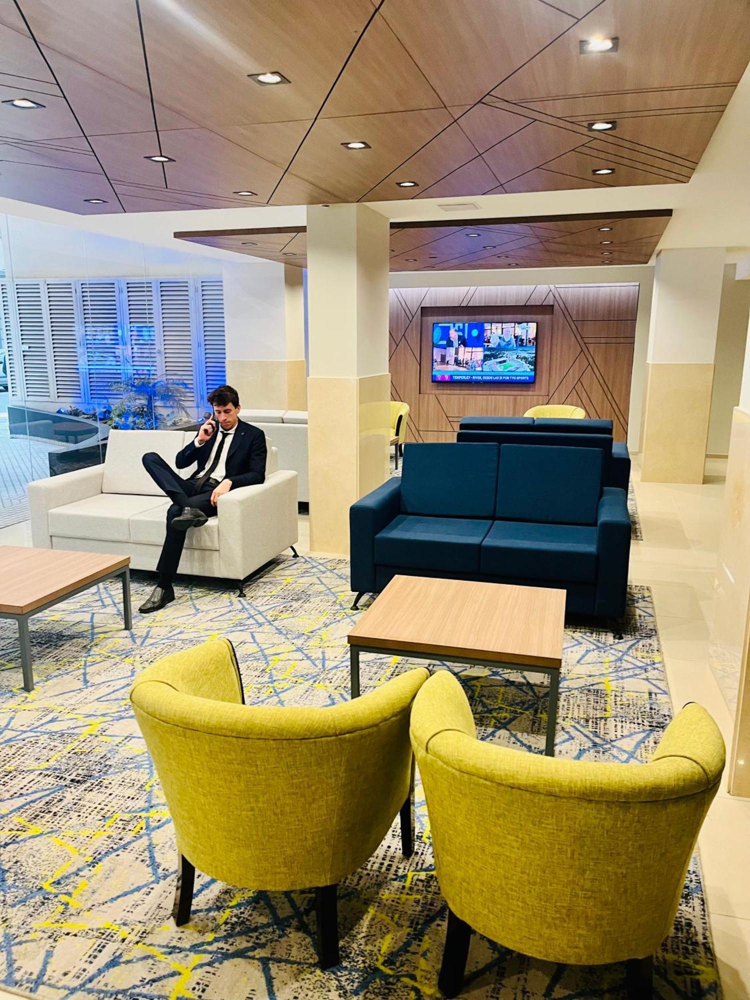 Express By Ihg Hotel