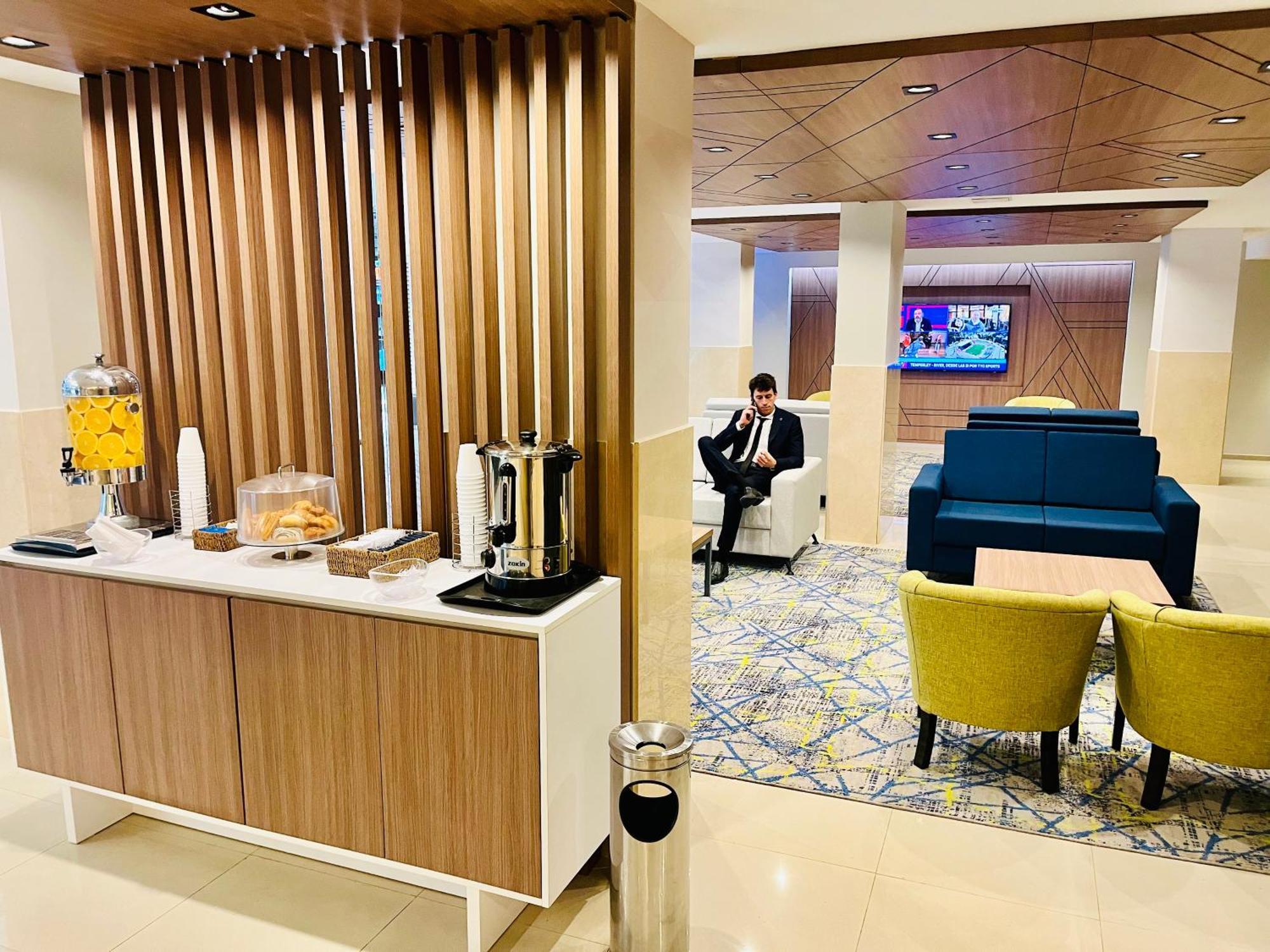 Express By Ihg Hotel Rosario